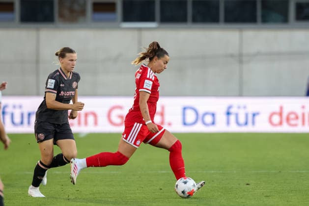 Lena Oberdorf (FC Bayern Muenchen, 08), GER, FC Bayern Muenchen vs. 1. FSV Mainz 05, Fussball, Google Pixel Frauen-Bundesliga, 2. Spieltag, Saison 2026 2027, 31.08.2026, DFL DFB REGULATIONS PROHIBIT ANY USE OF PHOTOGRAPHS as IMAGE SEQUENCES and or QUASI-VIDEO, GER, FC Bayern Muenchen vs. 1. FSV Mainz 05, Fussball, Google Pixel Frauen-Bundesliga, 2. Spieltag, Saison 2026 2027, 31.08.2026 Muenchen *** Lena Oberdorf, FC Bayern Munich, 08, GER, FC Bayern Munich vs. 1 FSV Mainz 05, Soccer, Google Pixel Women’s Bundesliga, Matchday 2, 2026–2027 Season, August 31, 2026, DFL and DFB regulations prohibit any use of photographs as image sequences and or quasi-video, GER, FC Bayern Munich vs. 1. FSV Mainz 05, Soccer, Google Pixel Women s Bundesliga, Matchday 2, 2026–2027 Season, August 31, 2026, Munich Copyright: xEibner-Pressefoto JennixMaulx EP_JML