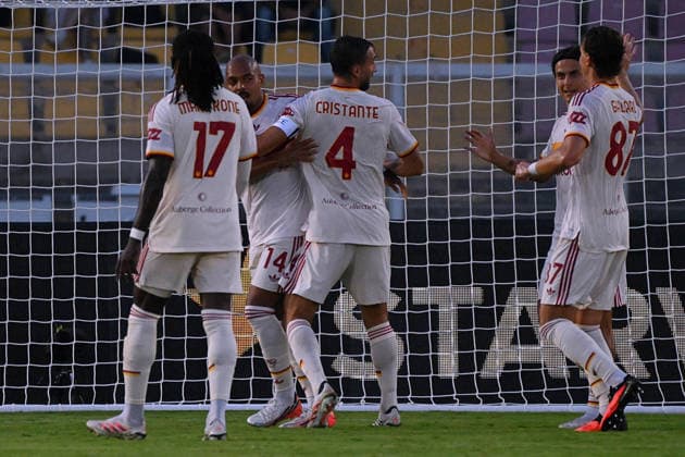 SOCCER - Serie A - US Lecce vs. AS Roma Photo by IPA ABACAPRESS.COM87979446 - AS Roma celebrates after scoring a goal during the US Lecce vs. AS Roma Serie A soccer match in Lecce, Italy, on August 31, 2026 Lecce Italy  Copyright: xIPAxSport ABACAx