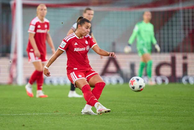 Lena Oberdorf of Bayern München in the women football match FC BAYERN MÜNCHEN - 1. FSV Mainz 05 on August 31, 2026 in Munich, Germany. Season 2026 2027, 1.Bundesliga, FCB, Muenchen, Google Pixel, Frauen Bundesliga matchday 2, 2.Spieltag