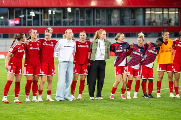 nach dem Sieg mit 2:0, sind die FC Bayern Frauen gluecklich und ausgelassen, FC Bayern Frauen Muenchen - 1. FSV Mainz 05, Google Pixel Frauenbundesliga, 2. Spieltag, 31.08.26 DFB regulations prohibit any use of photographs as image sequences and or quasi-video. (kolbert-press) Muenchen Bayern Deutschland *** After their 2-0 victory, the FC Bayern women are happy and jubilant: FC Bayern Women Munich 1, FSV Mainz 05; Google Pixel Women s Bundesliga, Matchday 2, August 31, 2026. DFB regulations prohibit any use of photographs as image sequences and or quasi-video. Kolbert Press, Munich, Bayern, Germany Copyright: xkolbert-press UlrichxGamelx