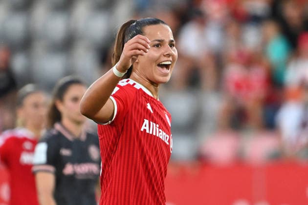 Lena OBERDORF (FCB), Jubel,Freude,Begeisterung, Aktion,Einzelbild,angeschnittenes Einzelmotiv,Halbfigur,halbe Figur. Fussball Google Pixel Bundesliga der Frauen Saison 2026 2027, 2.Spieltag, Spieltag02 FC Bayern Muenchen Frauen - 1.FSV Mainz 05 2-0 am 31.08.2026 FC BAYERN CAMPUS *** Lena OBERDORF FCB, celebration, joy, excitement, action, single frame, cropped single subject, half-length portrait, soccer, Google Pixel, Women s Bundesliga, 2026–2027 season, Matchday 2, Matchday 02: FC Bayern Munich Women 1 vs. FSV Mainz 05 2–0 on August 31, 2026, FC BAYERN CAMPUS