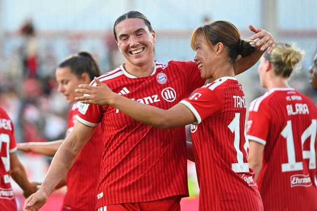 Torjubel Vanessa GILLES (FCB) nach To rzum 2-0 mit re: Momoko TANIKAWA (FCB), Jubel,Freude,Begeisterung, Aktion, Fussball Google Pixel Bundesliga der Frauen Saison 2026 2027, 2.Spieltag, Spieltag02 FC Bayern Muenchen Frauen - 1.FSV Mainz 05 2-0 am 31.08.2026 FC BAYERN CAMPUS *** Vanessa GILLES (FCB) celebrates a goal after FCB takes a 2-0 lead, with Momoko TANIKAWA (FCB); celebration, joy, excitement, action, soccer; Google Pixel; Women s Bundesliga, 2026–2027 season, Matchday 2, Matchday 02: FC Bayern Munich Women 1 vs. FSV Mainz 05 2–0 on August 31, 2026, FC BAYERN CAMPUS