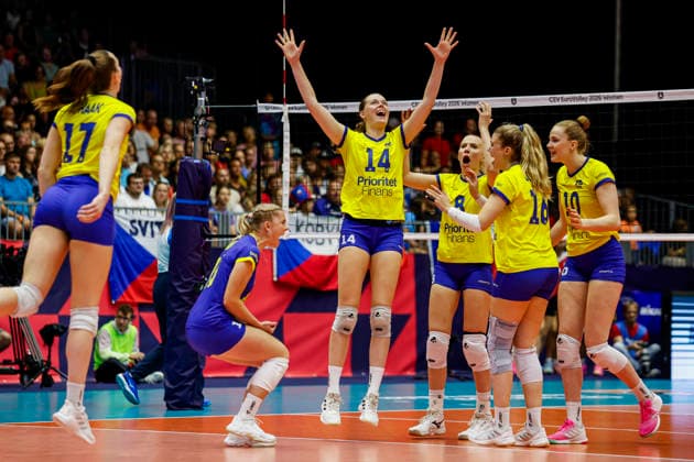 260831 Hanna Hellvig of Sweden celebrates with teammates during the CEV EuroVolley 2026 round of 16 volleyball match between Czech Republic and Sweden on August 31, 2026 in Brno. Photo: Pavel Lebeda BILDBYRAN COP 18 XY0126 volleyboll volleyball womens euro volley championship round of 16 czechia - sweden bbeng jubel Copyright: PAVELxLEBEDA BB260831BB563