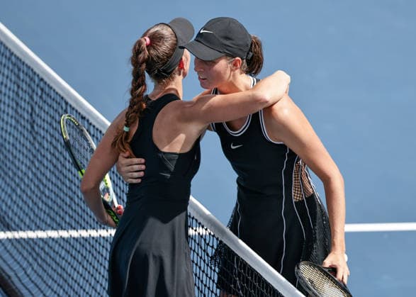 L-R. Tamara Korpatsch gratuliert der Siegerin Lilli Tagger (AUT), US Open Championships, Billie Jean King National Tennis Center, Flushing Meadows, New York, USA . Copyright: xJuergenxHasenkopfx