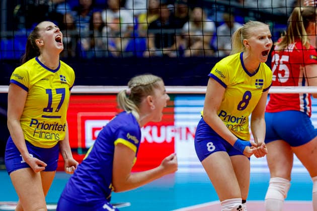 260831 Anna Haak and Elma Olofsson of Sweden celebrates during the CEV EuroVolley 2026 round of 16 volleyball match between Czech Republic and Sweden on August 31, 2026 in Brno. Photo: Pavel Lebeda BILDBYRAN COP 18 XY0126 volleyboll volleyball womens euro volley championship round of 16 czechia - sweden bbeng jubel Copyright: PAVELxLEBEDA BB260831BB619