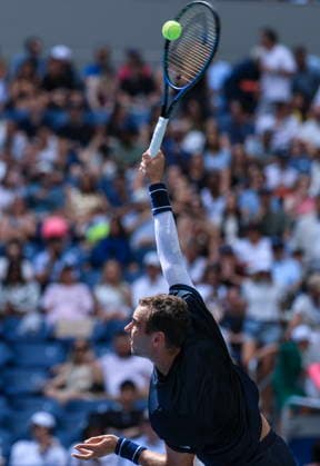 US Open tennis tournament - Day 2 Roman Safiullin of Russia in action against Carlos Alcaraz of Spain during the Men s Singles first round tennis match of the US Open Tennis Championships, in Flushing Meadows, New York, USA, 31 August 2026. FLUSHING MEADOWS NEW YORK United States  Copyright: xCRISTOBALxHERRERA-ULASHKEVICHx
