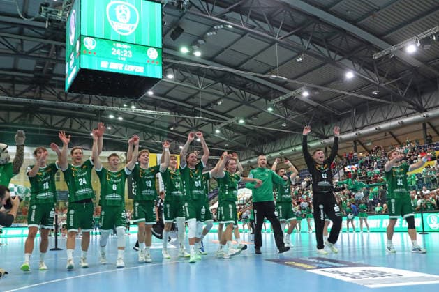 Handball, HBL2: SC DHfK Leipzig - GWD Minden; 31.08.2026 Siegesjubel beim Team des Sc DhfK Leipzig. Freude, Emotionen. Handball, 2. Bundesliga, Saison 2026 2027, 1. Spieltag: SC DHfK Leipzig vs. GWD Minden am 31.08.2026 in der Quarterback Immobilien Arena Leipzig. Copyright: xBEAUTIFULxSPORTS JanxKaeferx