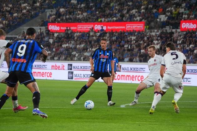 IPA87981310 - Mario Pasalic, during the Italian Serie A soccer match between Atalanta BC and Bologna FC 1909 at New Balance Arena in Bergamo on August 31, 2026. During the Atalanta BC vs. Bologna FC match in the Italian Serie A in Bergamo, Italy, on August 31, 2026  Copyright: xAlessioxMorgese IPAxSportx xx 87981310