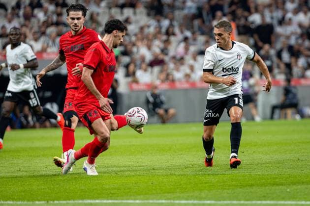 Besiktas JK vs Corum FK Trendyol Super League 3rd week Leandro Trossard of Besiktas JK in action during the Trendyol Super League 3nd week match between Besiktas JK and Corum FK at Tupras Stadium on August 31th, 2026. Istanbul Turkey  Copyright: xBurakxBasturkx