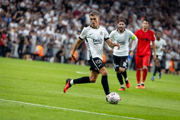 Besiktas JK vs Corum FK Trendyol Super League 3rd week Leandro Trossard of Besiktas JK in action during the Trendyol Super League 3nd week match between Besiktas JK and Corum FK at Tupras Stadium on August 31th, 2026. Istanbul Turkey  Copyright: xBurakxBasturkx