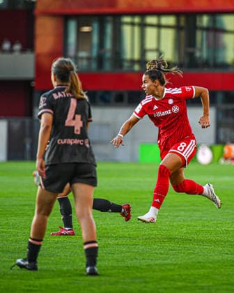 31.08.2026, München, Deutschland. Google Pixel Frauen-Bundesliga: FC Bayern München Frauen gegen 1. FSV Mainz 05 Frauen am FC Bayern Campus. Erstes Heimspiel des FC Bayern München in der Saison 2026 27. Lena Oberdorf (FC Bayern Frauen) *** August 31, 2026, Munich, Germany Google Pixel Women s Bundesliga: FC Bayern Munich Women vs. 1. FSV Mainz 05 Women at the FC Bayern Campus FC Bayern Munich s first home game of the 2026–27 season Lena Oberdorf FC Bayern Women