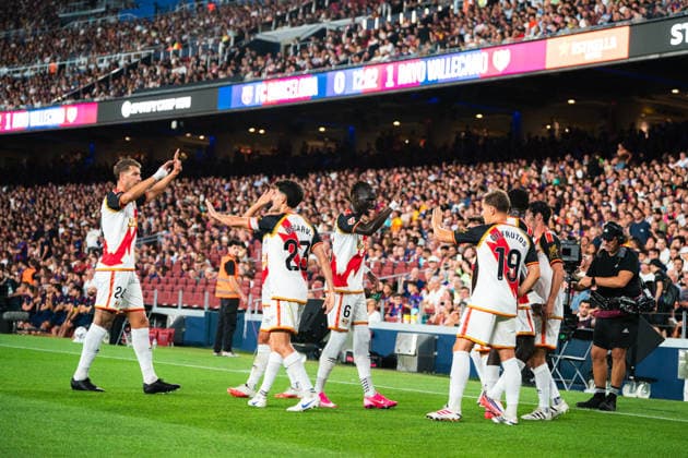 Spanish LaLiga EA Sports FC Barcelona, Barca v Rayo Vallecano in Barcelona, Spain. Rayo Vallecano players celebrate the score of Sergio Camello (10) during LaLiga EA Sports match between FC Barcelona and Rayo Vallecano in Spotify Camp Nou, Barcelona, Spain, on August 31, 2026. Barcelona Spotify Camp Nou Barcelona Spain