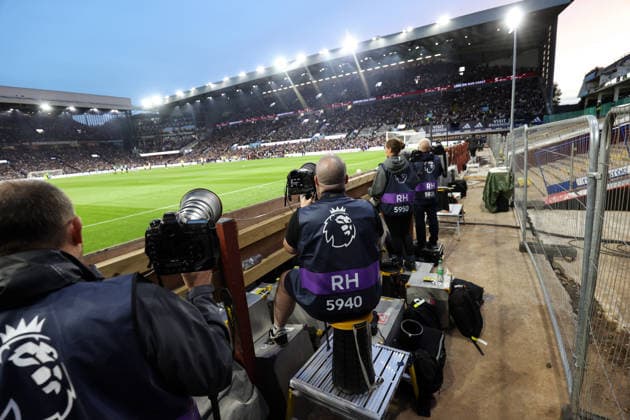 Aston Villa v Arsenal 31 August 2026, Aston - Premier League Football - Aston Villa v Arsenal - Photographers stand on platforms to see over the ad boards as they are situated in front of the North Stand which is currently under construction within Villa Park - Photo: Charlotte Wilson Offside. Aston UK Copyright: xCharlottexWilsonx xOffsidexOffside