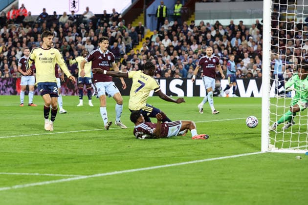 Aston Villa v Arsenal 31 August 2026, Aston - Premier League Football - Aston Villa v Arsenal - Bukayo Saka of Arsenal scores their first goal - Photo: Charlotte Wilson Offside. Aston UK Copyright: xCharlottexWilsonx xOffsidexOffside