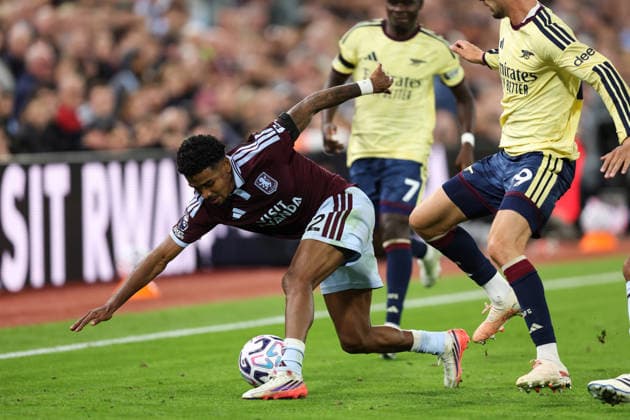 Aston Villa v Arsenal 31 August 2026, Aston - Premier League Football - Aston Villa v Arsenal - Ian Maatsen of Aston Villa - Photo: Charlotte Wilson Offside. Aston UK Copyright: xCharlottexWilsonx xOffsidexOffside