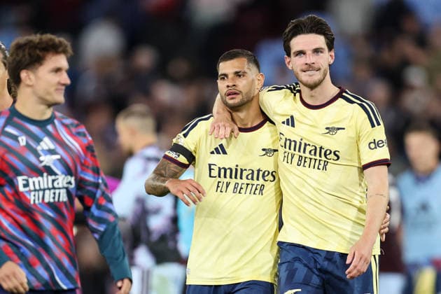 Aston Villa v Arsenal 31 August 2026, Aston - Premier League Football - Aston Villa v Arsenal - Declan Rice of Arsenal puts his arm around Bruno Guimaraes of Arsenal - Photo: Charlotte Wilson Offside. Aston UK Copyright: xCharlottexWilsonx xOffsidexOffside