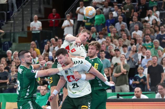 Handball, HBL2: SC DHfK Leipzig - GWD Minden; 31.08.2026 Karolis Antanavicius (8, GWD Minden) wirft aus dem Hintergrund. Handball, 2. Bundesliga, Saison 2026 2027, 1. Spieltag: SC DHfK Leipzig vs. GWD Minden am 31.08.2026 in der Quarterback Immobilien Arena Leipzig. Copyright: xBEAUTIFULxSPORTS JanxKaeferx