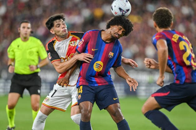 FC Barcelona, Barca v RAYO VALLECANO SPOTIFY CAMP NOU. BARCELONA Aug 31,2026 FC BARCELONA vs RAYO VALLECANO AUG 31, 2026 Fran Perez (21) of Rayo Vallecano vies with Karim Adeyemi (14) of FC Barcelona during the match between FC Barcelona and Rayo Vallecano corresponding to the three day of La Liga EA Sports at at Spotify Camp Nou in Barcelona, Spain. Barcelona ESP Copyright: xS.xRosx