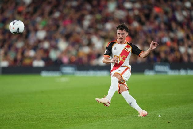 ESP: FC Barcelona, Barca - Rayo Vallecano. La Liga EA Sports. Matchday 3. Adria Pedrosa of Rayo Vallecano during the La Liga EA Sports match between FC Barcelona and Rayo Vallecano played at Spotify Camp Nou Stadium on 31 Aug 2026 in Barcelona, Spain. kpng Copyright: xBaguxBlancox xPRESSINPHOTOx PS_2627_BAR_RAY_556