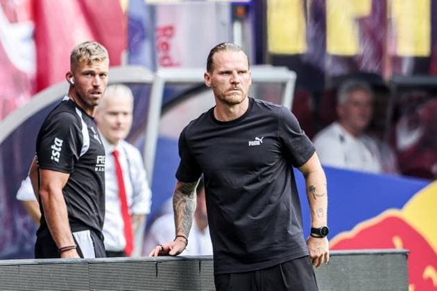 August 29, 2026, Leipzig, Germany: Coach Eugen Polanski (Borussia Moenchengladbach) seen during Bundesliga 2026 2027 match between RB Leipzig and Borussia Moenchengladbach..Final Score: RB Leipzig 3-0 Borussia Moenchengladbach Bundesliga 2026 2027 - RB Leipzig And Borussia Moenchengladbach In Leipzig, Germany - 29 Aug 2026  - ZUMAs197 20260829_aaa_s197_781 Copyright: xGrzegorzxWajdax