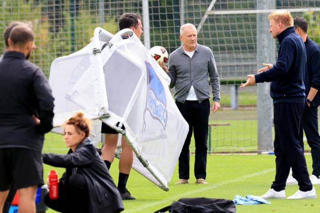 01.09.2026, DEU GER, Fussball , 2.Fussballbundesliga, Saison 2026 2027, Sportforum, Hertha BSC, Training Dr. Peter Goerlich ( Hertha BSC ), Geschaeftsfuehrung 2. Liga: DFB DFL regulations prohibit any use of photographs as image sequences and or quasi-video) Berlin Sportforum Berlin Deutschland *** September 1, 2026, Germany, Soccer, 2. Bundesliga, 2026–2027 season, Sportforum, Hertha BSC, Training with Dr. Peter Goerlich, Hertha BSC, Management, 2nd Division, DFB and DFL regulations prohibit any use of photographs as image sequences and or quasi-video. Berlin Sportforum, Berlin, Germany Copyright: xNordphotox xEnglerx