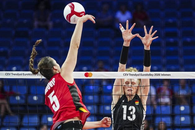 Belgium v Germany - CEV EuroVolley 2026 ISTANBUL, TURKIYE - SEPTEMBER 01: Tea Radovic (5) of Belgium in action against Emilia Weske (13) of Germany during the 2026 CEV Women s European Volleyball Championship Round of 16 match at the Sinan Erdem Dome in Istanbul, Turkiye, on September 01, 2026. Agit Erdi Ulukaya Anadolu Istanbul Turkey. Editorial use only. Please get in touch for any other usage.  Copyright: x2026xAnadoluxAgitxErdixUlukayax