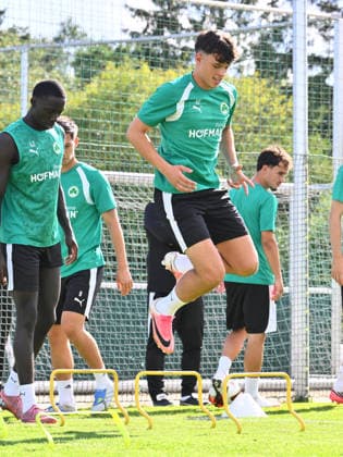 01.09.2026 - Fussball - 2. Bundesliga - Saison 2026 2027 - SpVgg Greuther Fürth Fuerth ( Kleeblatt ) - Training - - xwoxzix - Faton Ademi (37, SpVgg Greuther Fürth ) *** September 1, 2026 Soccer 2. Bundesliga 2026–2027 Season SpVgg Greuther Fürth Fürth Kleeblatt Training xwoxzix Faton Ademi 37, SpVgg Greuther Fürth