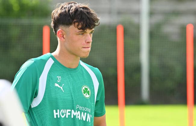 01.09.2026 - Fussball - 2. Bundesliga - Saison 2026 2027 - SpVgg Greuther Fürth Fuerth ( Kleeblatt ) - Training - - xwoxzix - Faton Ademi (37, SpVgg Greuther Fürth ) *** September 1, 2026 Soccer 2. Bundesliga 2026–2027 Season SpVgg Greuther Fürth Fürth Kleeblatt Practice xwoxzix Faton Ademi 37, SpVgg Greuther Fürth