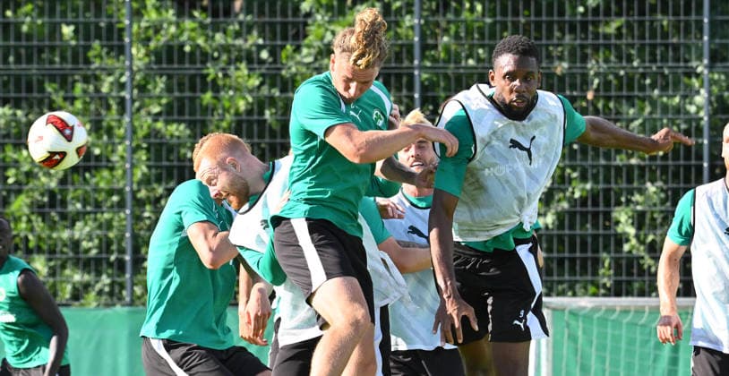 01.09.2026 - Fussball - 2. Bundesliga - Saison 2026 2027 - SpVgg Greuther Fürth Fuerth ( Kleeblatt ) - Training - - xwoxzix - Mika Wallentowitz (21, SpVgg Greuther Fürth ) Jordan Siebatcheu (9, SpVgg Greuther Fürth ) *** September 1, 2026 Soccer 2. Bundesliga 2026–2027 Season SpVgg Greuther Fürth Fürth Kleeblatt Training xwoxzix Mika Wallentowitz 21, SpVgg Greuther Fürth Jordan Siebatcheu 9, SpVgg Greuther Fürth