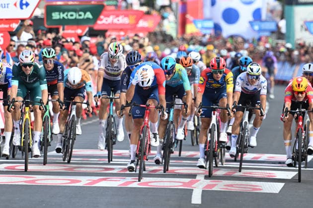 01-09-2026 Vuelta A Espana; Tappa 10 Alcaraz - Elche De La Sierra; 2026, Groupama - Fdj United; 2026, Visma - Lease A Bike; 2026, Lidl - Trek; Tronchon, Bastien; Van Aert, Wout; Nys, Thibau; Elche De La Sierra; 