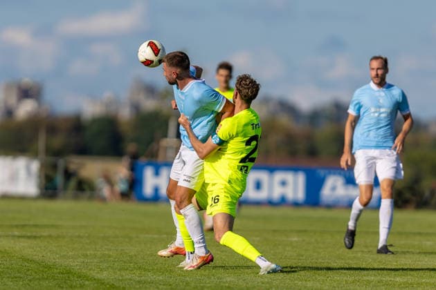 Zweikampf Patrick Nagler (TSGV Waldstetten, 17) Luca Trstic (SV Kickers Stuttgart, 26), GER, TSGV Waldstetten vs. SV Kickers Stuttgart, Fussball, Verbandspokal, DB Regio-wfv-Pokal, Herren, Achtelfinale, Spielzeit 2026 2027, 01.09.2026, DFL DFB REGULATIONS PROHIBIT ANY USE OF PHOTOGRAPHS AS IMAGE SEQUENCES AND OR QUASI-VIDEO, GER, TSGV Waldstetten vs. SV Kickers Stuttgart, Fussball, Verbandspokal, DB Regio-wfv-Pokal, Herren, Achtelfinale, Spielzeit 2026 2027, 01.09.2026 Waldstetten Copyright: xEibner-Pressefoto JanixPlessx EP_JPL