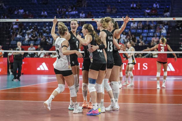 Belgium v Germany - CEV EuroVolley 2026 ISTANBUL, TURKIYE - SEPTEMBER 01 : Players of the Germany celebrate after a point during the 2026 2026 Women s European Volleyball Championship match between Belgium and Germany at Sinan Erdem Hall in Istanbul, Turkiye on September 01, 2026. Agit Erdi Ulukaya Anadolu Istanbul Turkey. Editorial use only. Please get in touch for any other usage.  Copyright: x2026xAnadoluxAgitxErdixUlukayax
