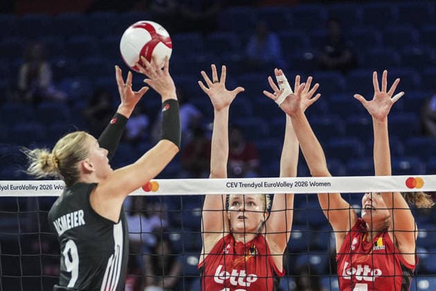 Belgium v Germany - CEV EuroVolley 2026 ISTANBUL, TURKIYE - SEPTEMBER 01 : Lina Alsmeier (9) of the Germany competes against Nathalie Lemmens of Belgium during the 2026 2026 Women s European Volleyball Championship match between Belgium and Germany at Sinan Erdem Hall in Istanbul, Turkiye on September 01, 2026. Agit Erdi Ulukaya Anadolu Istanbul Turkey. Editorial use only. Please get in touch for any other usage.  Copyright: x2026xAnadoluxAgitxErdixUlukayax