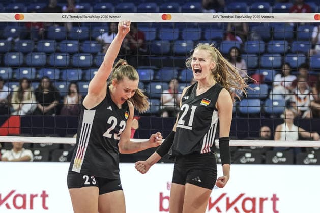 Belgium v Germany - CEV EuroVolley 2026 ISTANBUL, TURKIYE - SEPTEMBER 01 : Camilla Weitzel (21) and Sarah Straube (23) of the Germany competes during the 2026 2026 Women s European Volleyball Championship match between Belgium and Germany at Sinan Erdem Hall in Istanbul, Turkiye on September 01, 2026. Agit Erdi Ulukaya Anadolu Istanbul Turkey. Editorial use only. Please get in touch for any other usage.  Copyright: x2026xAnadoluxAgitxErdixUlukayax