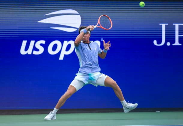 US Open tennis tournament - Day 3 Francisco Comesana of Argentina in action against Flavio Cobolli of Italy during the Men s Singles first round match of the US Open Tennis Championships, in Flushing Meadows, New York, USA, 01 September 2026. FLUSHING MEADOWS NEW YORK United States  Copyright: xCRISTOBALxHERRERA-ULASHKEVICHx
