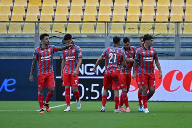 SOCCER - Coppa Italia - Parma Calcio vs. US Cremonese Photo by IPA ABACAPRESS.COM88005341 - The US Cremonese team celebrates after scoring a second goal during the soccer match between Parma Calcio 1913 and US Cremonese, a Round of 16 match in the 2026 2027 Frecciarossa Italian Cup, at Ennio Tardini Stadium on September 1, 2026, in Parma, Italy. Parma Italy  Copyright: xIPAxSport ABACAx