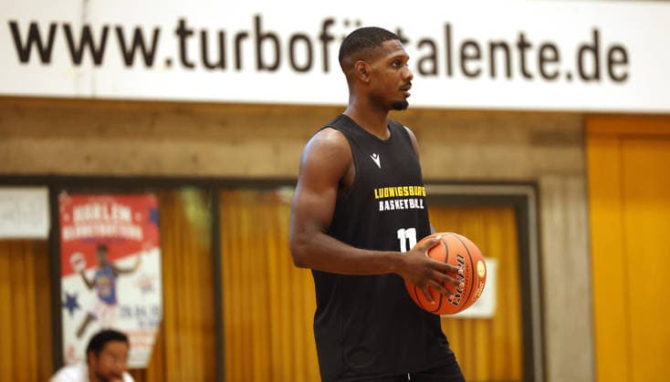 2026.09.01, Deutschland, Ludwigsburg, Basketball MHP Riesen Ludwigsburg vs. Frankfurt Slyliners, Darius Perry (LB)