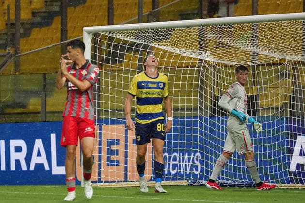 ParmaÕs Giovanni Fabbian reacts after missing a scoring chance during the Round of 16 of Frecciarossa Italian Cup 2026 2027 match between Parma and Cremonese at Ennio Tardini Stadium - Soccer - Parma, Italy - Tuesday September 1, 2026  Copyright: xMassimoxPaolone LaPressex
