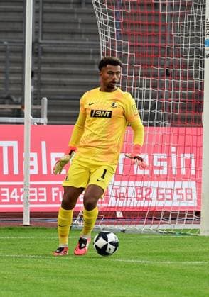 01.09.2026 xkhx Kassel, Auestadion Regionalliga Südwest Saison 2026 2027 KSV Hessen Kassel - SV Eintracht-Trier Torwart Leon-Oumar Wechsel (SV Eintracht-Trier), Freisteller