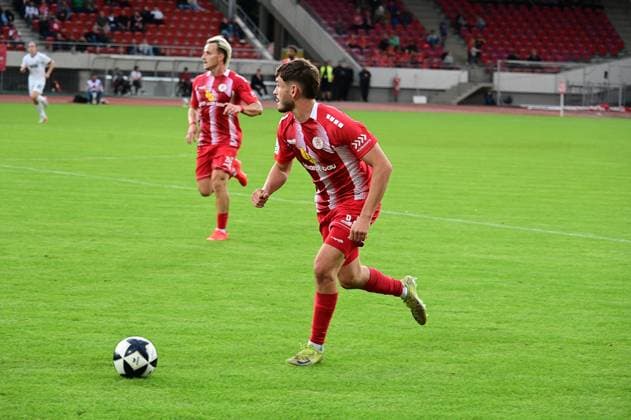 01.09.2026 xkhx Kassel, Auestadion Regionalliga Südwest Saison 2026 2027 KSV Hessen Kassel - SV Eintracht-Trier Aaron Liesche Prieto (6, Hessen Kassel)