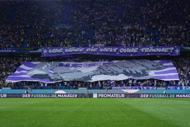 01.09.2026, xydrx, Fußball, DFB Pokal, HEBC Hamburg - Borussia Dortmund, Saison 2026 2027, Volksparkstadion: Choreografie der Fans des HEBC Hamburg DFB regulations prohibit any use of photographs as image sequences and or quasi-video. *** September 1, 2026, xydrx, Soccer, DFB Cup, HEBC Hamburg vs. Borussia Dortmund, 2026–2027 Season, Volksparkstadion—Choreography by HEBC Hamburg fans. DFB regulations prohibit any use of photographs as image sequences and or quasi-video. Copyright: HMBxMedia YannisxDreimann