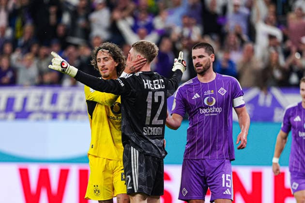 Jubel nach Parade Jannik Schoon (HEBC Hamburg, 12),Fabio Silva (Borussia Dortmund, 21) GER, HEBC Hamburg vs. Borussia Dortmund, Fußball, DFB-Pokal, 1. Runde, Saison 2026 2027, 01.09.2026 GER, HEBC Hamburg vs. Borussia Dortmund, Fußball, DFB-Pokal, 1. Runde, Saison 2026 2027, 01.09.2026 Hamburg *** Celebrations after Jannik Schoon s save, HEBC Hamburg, 12; Fabio Silva, Borussia Dortmund, 21 GER; HEBC Hamburg vs. Borussia Dortmund, soccer, DFB Cup, 1st round, 2026–2027 season, September 1, 2026, GER, HEBC Hamburg vs. Borussia Dortmund, Soccer, DFB Cup, 1st Round, 2026–2027 season, September 1, 2026, Hamburg Copyright: xEibner-Pressefoto MarcelxvonxFehrnx EP_MFN