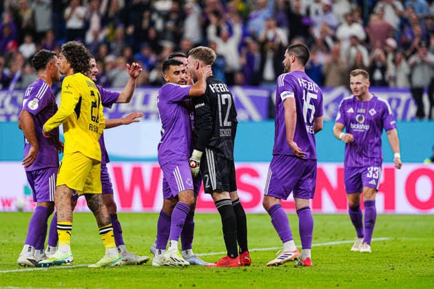 Jubel HEBC Hamburg nach Parade Jannik Schoon (HEBC Hamburg, 12) GER, HEBC Hamburg vs. Borussia Dortmund, Fußball, DFB-Pokal, 1. Runde, Saison 2026 2027, 01.09.2026 GER, HEBC Hamburg vs. Borussia Dortmund, Fußball, DFB-Pokal, 1. Runde, Saison 2026 2027, 01.09.2026 Hamburg *** Celebration at HEBC Hamburg after Jannik Schoon s save HEBC Hamburg, 12 GER, HEBC Hamburg vs. Borussia Dortmund, Soccer, DFB Cup, 1st Round, 2026–2027 Season, September 1, 2026 GER, HEBC Hamburg vs. Borussia Dortmund, Soccer, DFB Cup, Round 1, 2026–2027 season, September 1, 2026 Hamburg Copyright: xEibner-Pressefoto MarcelxvonxFehrnx EP_MFN