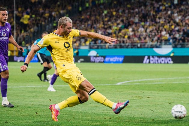 DFB-Pokal: HEBC - Borussia Dortmund, 01.09.2026 Julian Ryerson (Borussia Dortmund, 26) schießt zum 0:1; Fußball, DFB-Pokal, 1. Runde: HEBC vs. Borussia Dortmund am 01.09.2026 im Volksparkstadion, Hamburg DFB REGULATIONS PROHIBIT ANY USE OF PHOTOGRAPHS AS IMAGE SEQUENCES AND OR QUASI-VIDEO. *** DFB Cup: HEBC vs. Borussia Dortmund, September 1, 2026; Julian Ryerson of Borussia Dortmund, No. 26, scores to make it 0-1; Soccer, DFB Cup, First Round: HEBC vs. Borussia Dortmund on September 1, 2026, at the Volksparkstadion, Hamburg. DFB regulations prohibit any use of photographs as image sequences and or quasi-video. Copyright: xBEAUTIFULxSPORTS Tonhäuserx