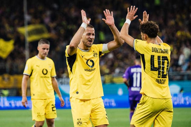DFB-Pokal: HEBC - Borussia Dortmund, 01.09.2026 Samuele Inacio (Borussia Dortmund, 40) schießt zum 0:3, JUBEL, TOR mit Waldemar Anton (Borussia Dortmund, 3); Fußball, DFB-Pokal, 1. Runde: HEBC vs. Borussia Dortmund am 01.09.2026 im Volksparkstadion, Hamburg DFB REGULATIONS PROHIBIT ANY USE OF PHOTOGRAPHS AS IMAGE SEQUENCES AND OR QUASI-VIDEO. *** DFB Cup: HEBC vs. Borussia Dortmund, September 1, 2026—Samuele Inacio (Borussia Dortmund, 40) scores to make it 0–3; CELEBRATION; GOAL with Waldemar Anton (Borussia Dortmund, 3)—Soccer, DFB Cup, First Round: HEBC vs. Borussia Dortmund on September 1, 2026, at the Volksparkstadion, Hamburg. DFB regulations prohibit any use of photographs as image sequences and or quasi-video. Copyright: xBEAUTIFULxSPORTS Tonhäuserx