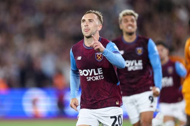 Jarrod Bowen of West Ham United celebrates scoring his team s second goal West Ham United v Wolverhampton Wanderers, EFL Championship, Football, London Stadium, London, UK, 01 09 2026, England - 01 Sep 2026London London Stadium England United Kingdom EDITORIAL USE ONLY No use with unauthorised audio, video, data, fixture lists, club league logos or live services. Online in-match use limited to 120 images, no video emulation. No use in betting, games or single club league player publications.  Copyright: xHanc WiredxPhotos Shutterstockx 17129749x