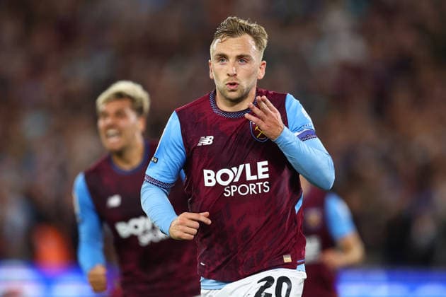 London, England, 1st September 2026. Jarrod Bowen of West Ham United celebrates after scoring to make it 2-0 during the West Ham United vs Wolverhampton Wanderers Sky Bet Championship match at the London Stadium, London. Picture credit should read: Paul Terry Sportimage EDITORIAL USE ONLY. No use with unauthorised audio, video, data, fixture lists, club league logos or live services. Online in-match use limited to 120 images, no video emulation. No use in betting, games or single club league player publications. SPI_018_PT_West_Ham_Wolves SPI-4952-0018