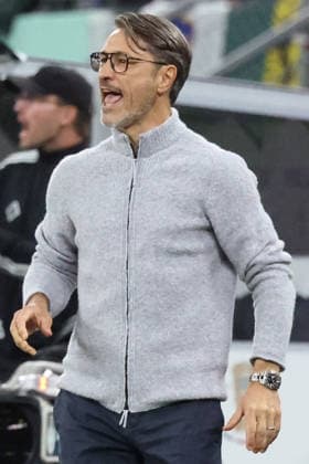01.09.2026, xrekx, Fussball DFB Pokal 1.Runde, Hamburg-Eimsbütteler Ballsport-Club - Borussia Dortmund v.l. . Niko Kovac Trainer (Borussia Dortmund) gibt Anweisungen, gestikuliert, mit den Armen gestikulieren gives instructions, gesticulate Hamburg *** September 1, 2026, xrekx, Soccer, DFB Cup First Round, Hamburg Eimsbütteler Ballsport Club vs. Borussia Dortmund; Niko Kovac, coach of Borussia Dortmund, gives instructions and gestures with his arms; Hamburg