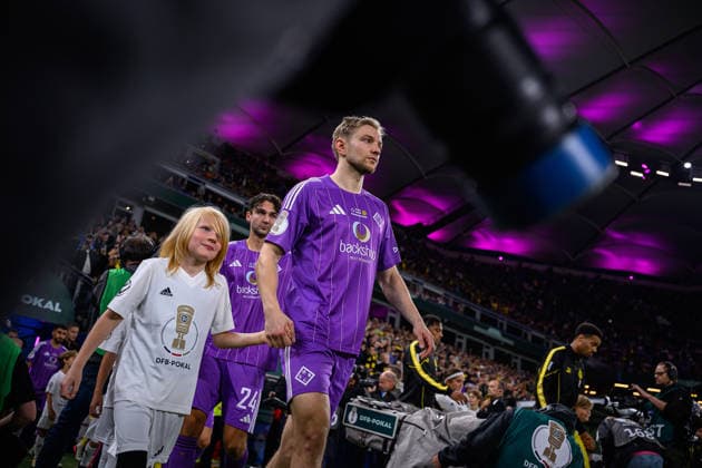 Fußball I Saison 2026-2027 I DFB-Pokal I 1. Runde I HEBC - Borussia Dortmund I 01.09.2026 Tjorven Köhler (7, HEBC Hamburg) Hamburg Volksparkstadion Hamburg Deutschland *** Soccer 2026–2027 Season DFB Cup First Round HEBC vs. Borussia Dortmund September 1, 2026 Tjorven Köhler 7, HEBC Hamburg, Volksparkstadion, Hamburg, Germany Copyright: xLobecax xHenningxRohlfsx