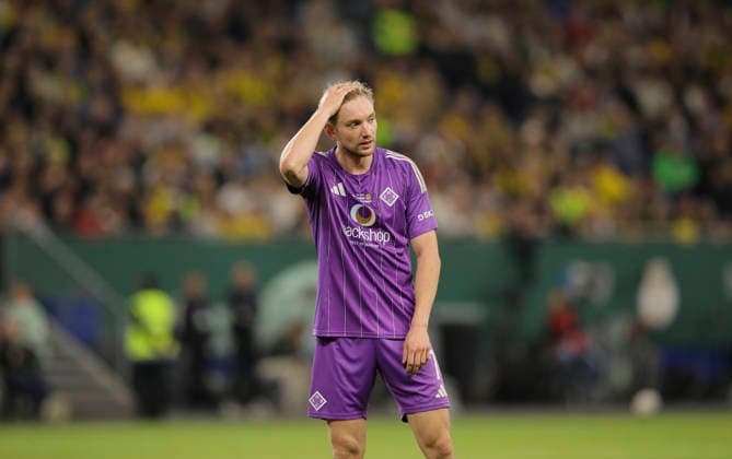 Foto : skeptische Miene bei ... Tjorven KÖHLER (HEBC) Fussball DFB Pokal , 1. Runde am Di. 01.09.2026 HEBC - Borussia Dortmund *** Photo: Tjorven KÖHLER looking skeptical. HEBC Soccer, DFB Cup, 1st Round on Tue, Sept. 1, 2026: HEBC vs. Borussia Dortmund